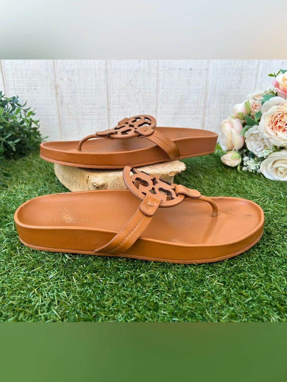 Tory Burch lightweight ergonomic